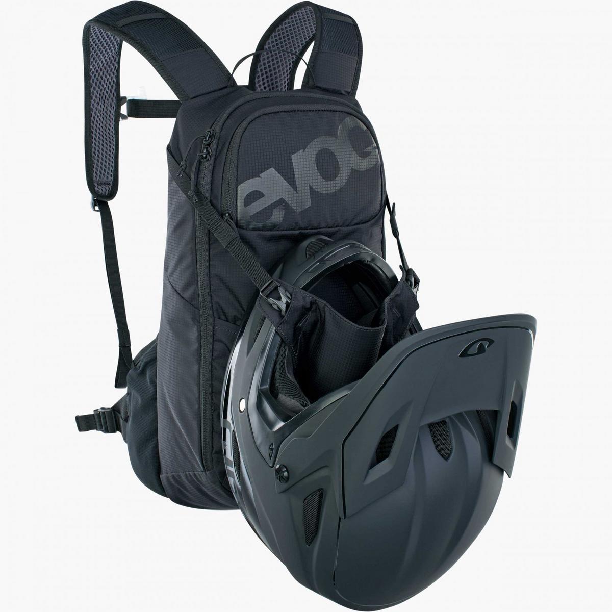 GRE_backpack_EVOC-E-RIDE-12-HELMET.jpg
